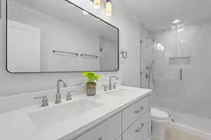 958 Myrtle Ct, Mount Pleasant, SC 29464 - Photo 32