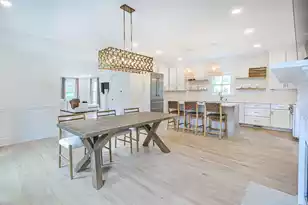 112 Middle St, Mount Pleasant, SC 29464 - Photo 12