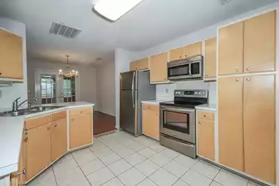 2054 Willowdale Court, Mount Pleasant, SC 29466 - Photo 2