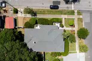 924 Ashley Ave, Charleston, SC 29403 - Photo 2