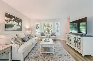 950 Cottingham Dr, Mount Pleasant, SC 29464 - Photo 4