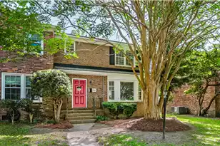950 Cottingham Dr, Mount Pleasant, SC 29464 - Photo 1