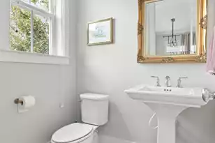 539 Cooper Village Ln, Mount Pleasant, SC 29464 - Photo 16
