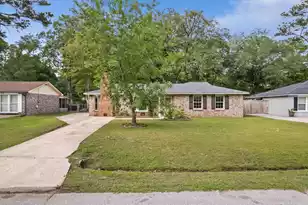 7708 Jadewood Dr, North Charleston, SC 29418 - Photo 2