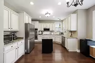 1011 Legacy Ln, Summerville, SC 29485 - Photo 6