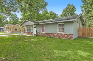 405 Madeline Dr, Goose Creek, SC 29445 - Photo 4