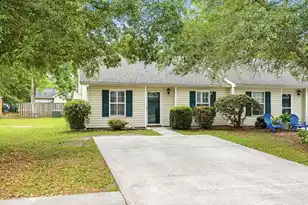 1689 Dexter Ln, Charleston, SC 29412 - Photo 4