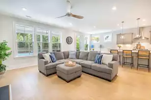 1055 Harriman Ln, Charleston, SC 29492 - Photo 10