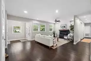 1004 Point Of Lgt Ln, Charleston, SC 29412 - Photo 10