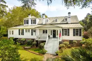 517 Carolina Ave W, Summerville, SC 29483 - Photo 2