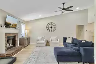 1474 Hidden Bridge Dr, Mount Pleasant, SC 29464 - Photo 4