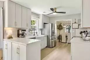 1474 Hidden Bridge Dr, Mount Pleasant, SC 29464 - Photo 12