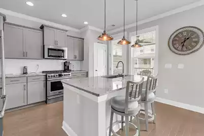 1551 Prince Edward Street, Mount Pleasant, SC 29466 - Photo 10
