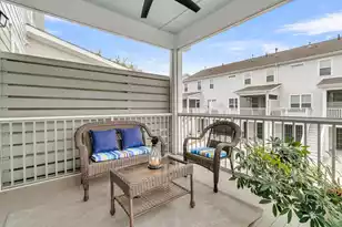 1551 Prince Edward St, Mount Pleasant, SC 29466 - Photo 14