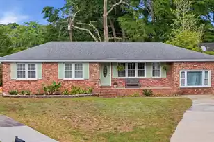 1246 Honeysuckle Ln, Charleston, SC 29412 - Photo 2