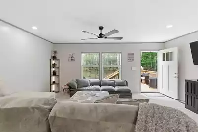 1207 Edmonds Way, Summerton, SC 29148 - Photo 12