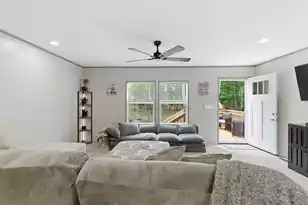 1207 Edmonds Way, Summerton, SC 29148 - Photo 12