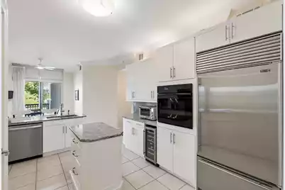 234 Plaza Court S #Unit 211, Mount Pleasant, SC 29464 - Photo 12