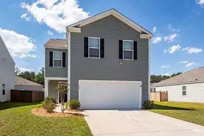 179 Cloverleaf Street, Summerville, SC 29483 - Photo 2