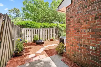 1057 Hunters Trace, Mount Pleasant, SC 29464 - Photo 8