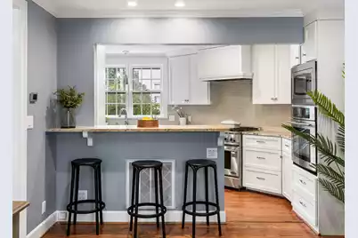 17 Ashley Avenue, Charleston, SC 29401 - Photo 10