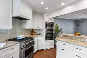 17 Ashley Ave, Charleston, SC 29401 - Photo 12