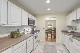 1670 Dexter Ln, Charleston, SC 29412 - Photo 10