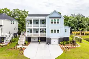 1427 Dahlia Dr, Mount Pleasant, SC 29464 - Photo 2