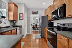 535 Delafield Dr, Summerville, SC 29483 - Photo 8