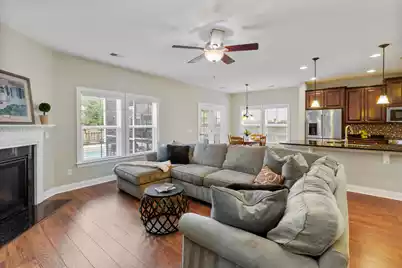 1024 Banker Court, Mount Pleasant, SC 29429 - Photo 10