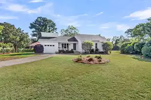 1502 Candlewood Dr, Mount Pleasant, SC 29464 - Photo 2