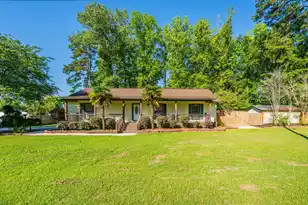 295 Forest Cir, Summerville, SC 29483 - Photo 6