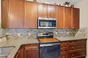 141 Golfview Ln, Summerville, SC 29485 - Photo 8