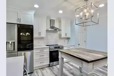 1247 Center Lake Drive, Mount Pleasant, SC 29464 - Photo 12