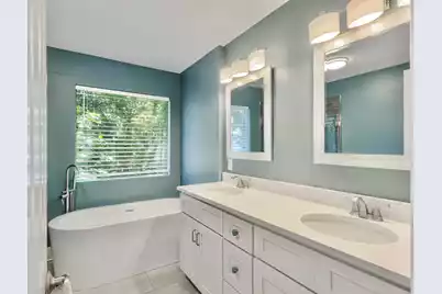 1247 Center Lake Drive, Mount Pleasant, SC 29464 - Photo 20