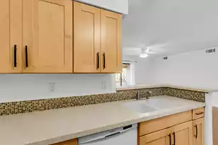 1054 Anna Knapp Blvd, Mount Pleasant, SC 29464 - Photo 10