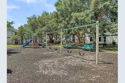 1054 Anna Knapp Boulevard #2E, Mount Pleasant, SC 29464 - Photo 68