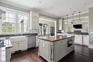 221 King George St, Charleston, SC 29492 - Photo 30
