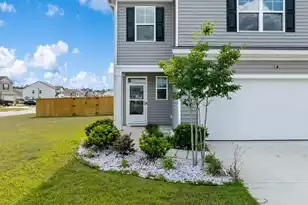 301 Bear Paw Ln, Moncks Corner, SC 29461 - Photo 2