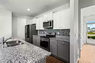 301 Bear Paw Ln, Moncks Corner, SC 29461 - Photo 6