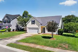 1012 Bridlewood Farms Pkwy, Ridgeville, SC 29472 - Photo 4