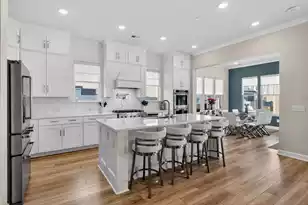722 Blueway Ave, Summerville, SC 29486 - Photo 10