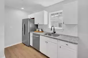 2512 Bennett Yard #Apt B, North Charleston, SC 29405 - Photo 12