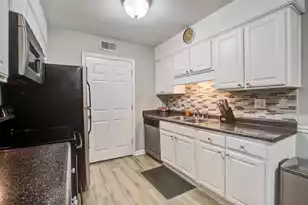 1402 Camp Road #Apt 16F, Charleston, SC 29412 - Photo 4