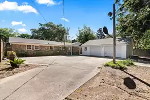 1203 Calais Dr, Mount Pleasant, SC 29464 - Photo 20