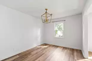 1203 Calais Dr, Mount Pleasant, SC 29464 - Photo 4