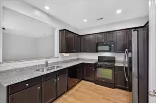 1065 Bennington Dr, Charleston, SC 29492 - Photo 14