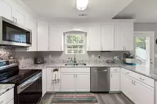 4292 Lavender Ln, North Charleston, SC 29420 - Photo 10