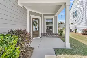 613 Daffodil Ct, Summerville, SC 29486 - Photo 4