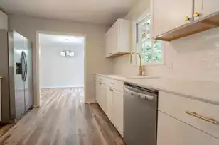 412 Tulip Dr, Walterboro, SC 29488 - Photo 10